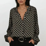 Beatriz - Stylová košile s V-výstřihem