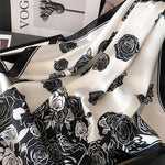 Elodie-huivi (100 % hedvábí – 68 cm)