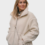 Kaja™ teddy plášť – Měkký & nadčasový