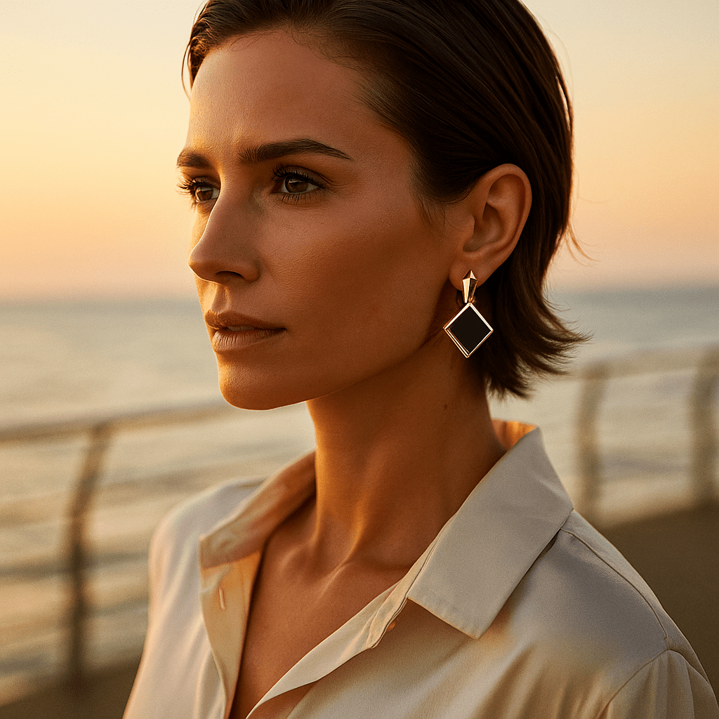 Korálky do uší s čtvercovými černými drahokamy