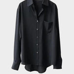 Košile s elegantním střihem a moderním detailem