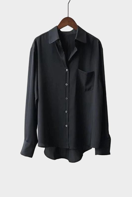 Košile s elegantním střihem a moderním detailem