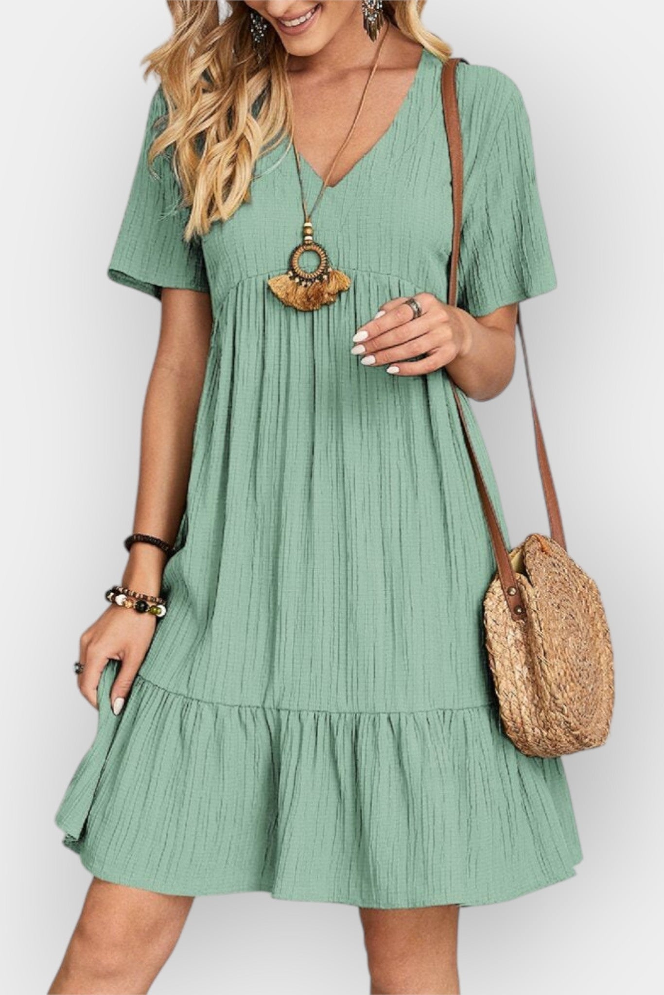 Kostkované šaty s V výstřihem