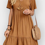 Kostkované šaty s V výstřihem