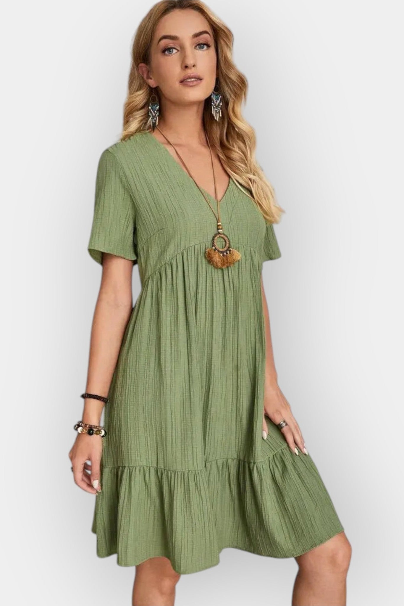 Kostkované šaty s V výstřihem