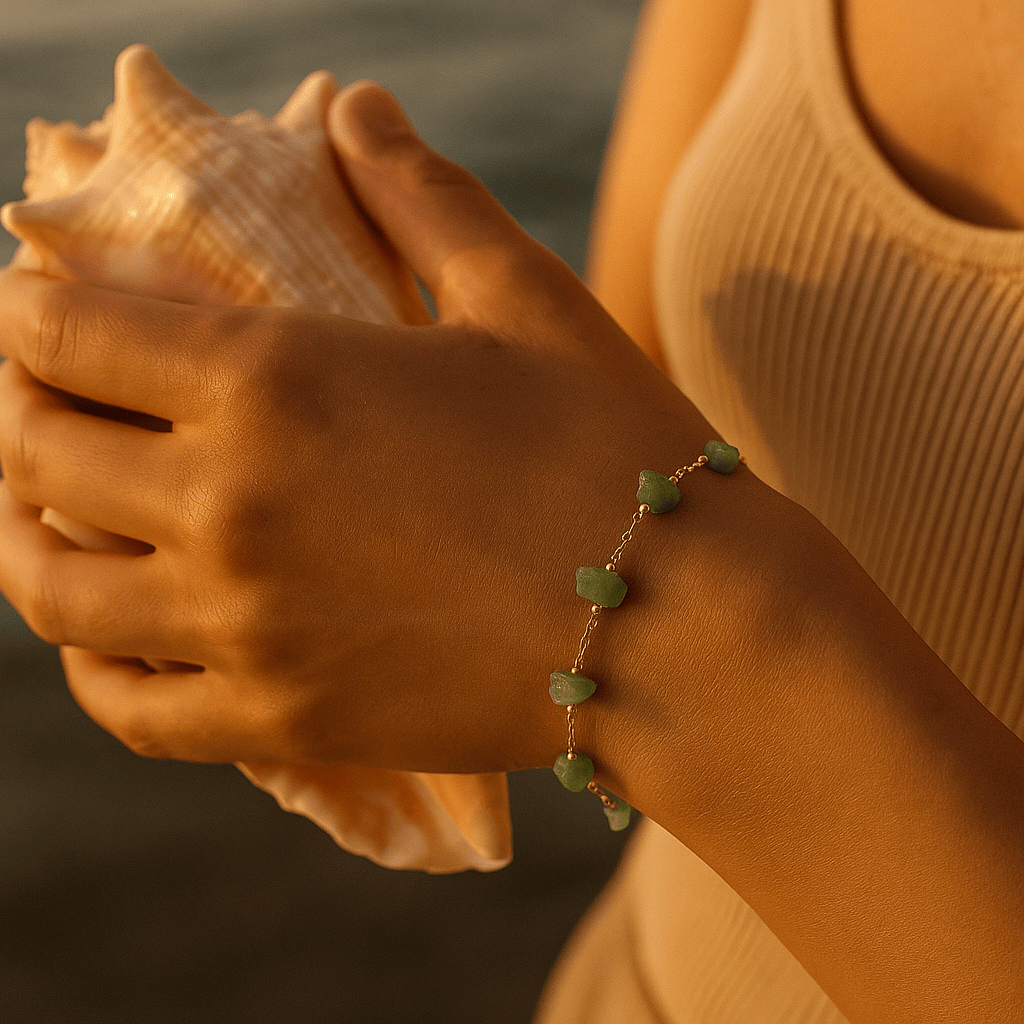 Náramek s mořskými fragmenty