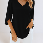 Stylový top s V-výstřihem a otevřenými rukávy